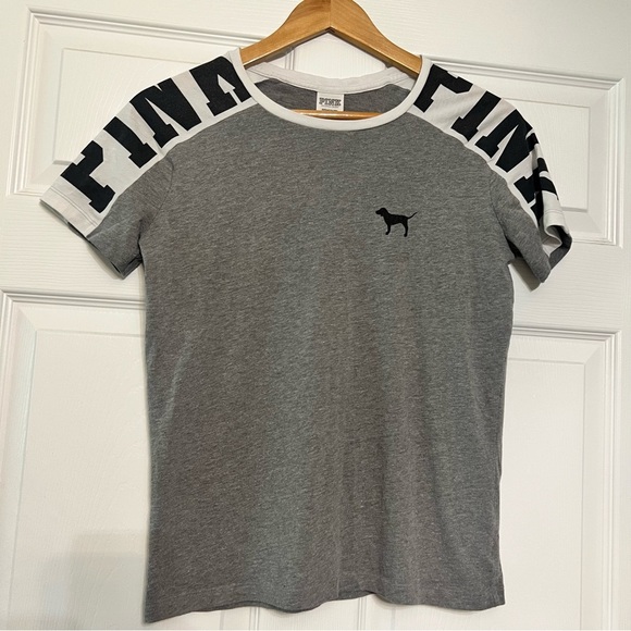 Gray PINK Graphic T-Shirt Women’s Small - Picture 1 of 4